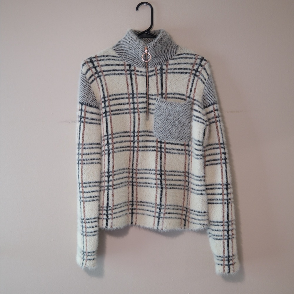 Plaid Turtleneck Sweater - Gray and Cream